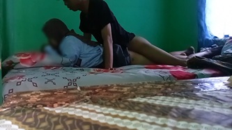 Main Gila Sama Sepupu Kandung