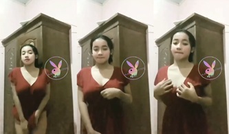 Malam Malam Horny Colmek Pakai Terong